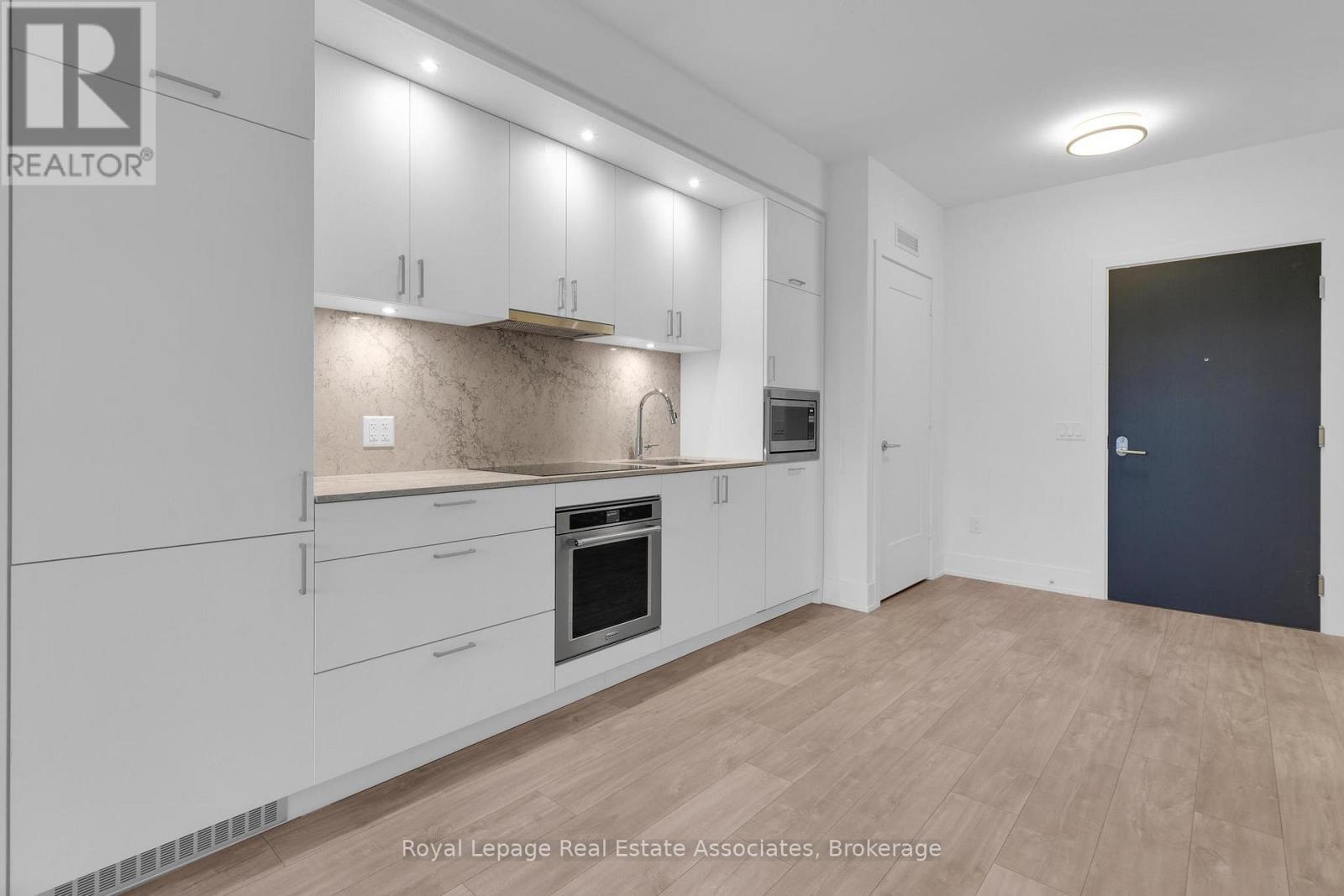 414 - 259 The Kingsway, Toronto, Ontario  M9A 0G2 - Photo 7 - W12474747