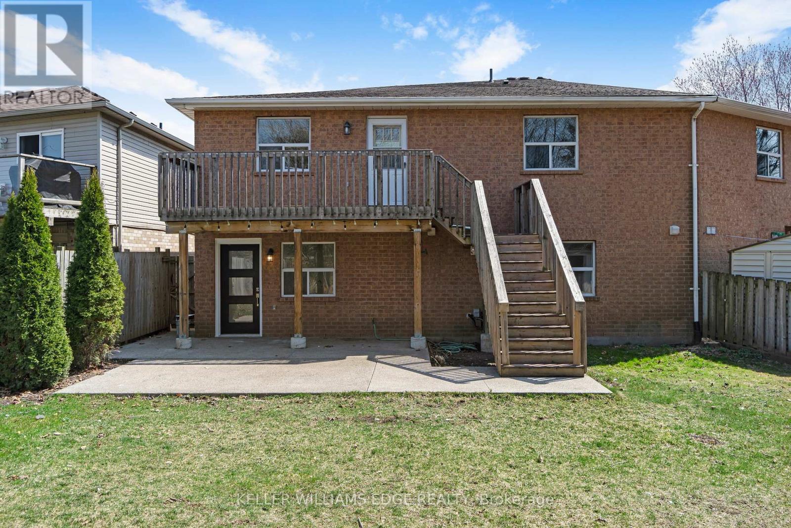 Upper - 1498 Paddington Court, Burlington, Ontario  L7M 1W7 - Photo 32 - W12474753