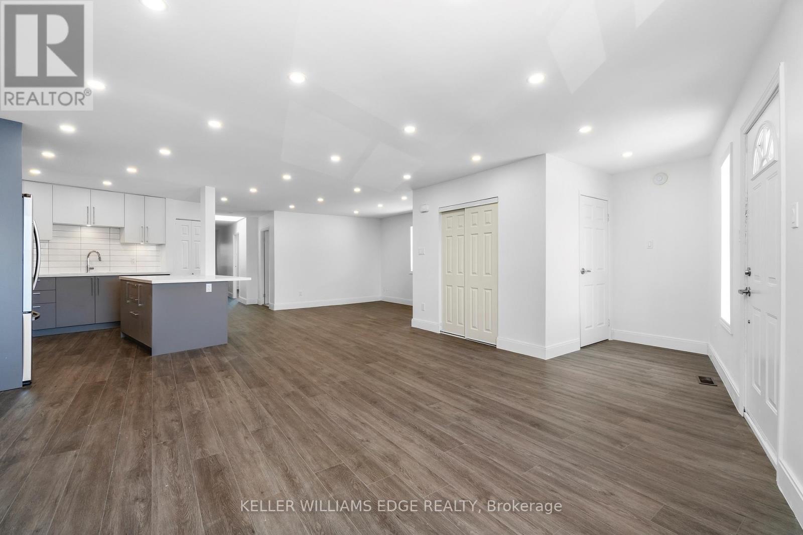 Upper - 1498 Paddington Court, Burlington, Ontario  L7M 1W7 - Photo 5 - W12474753