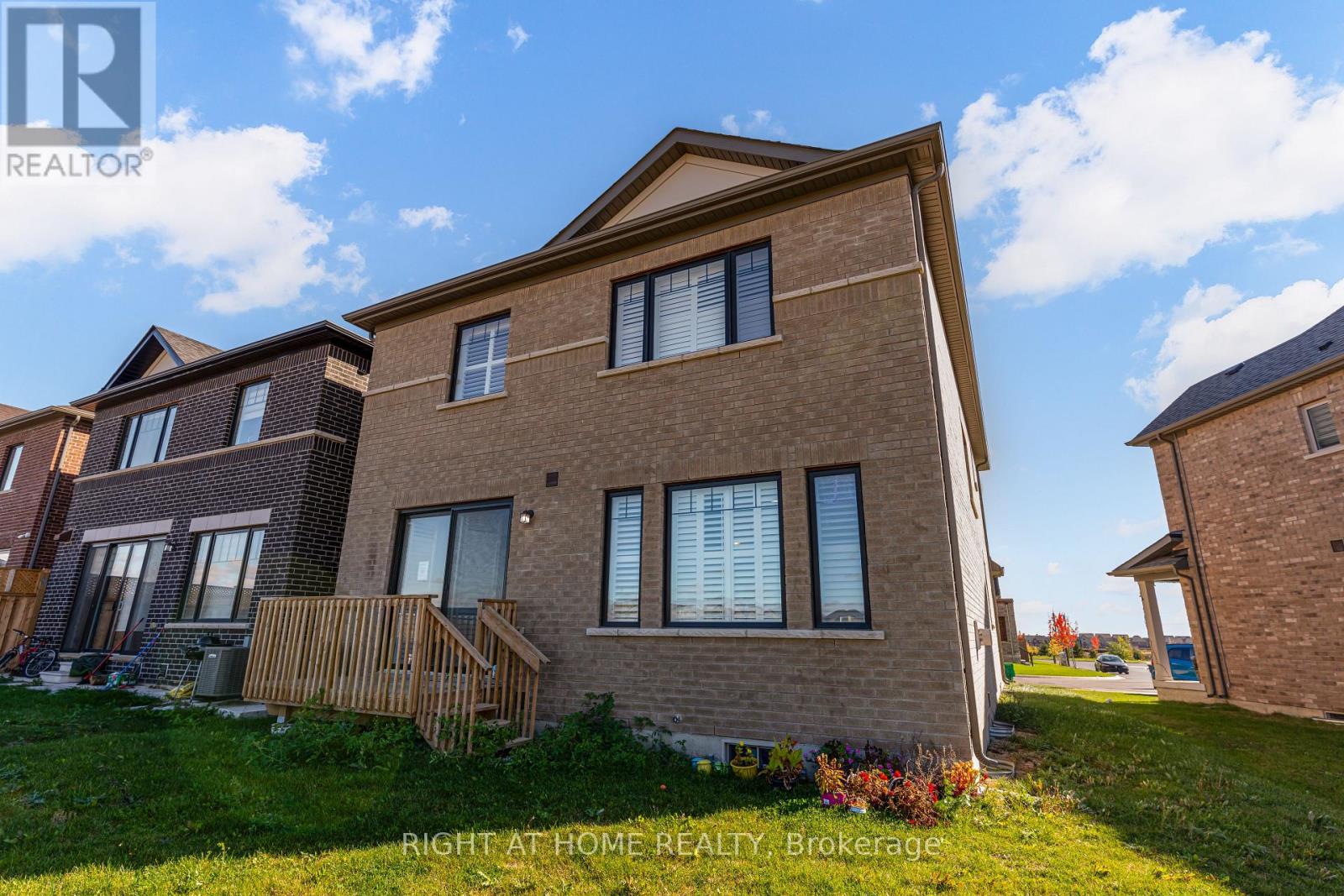 14 Moorhart Crescent, Caledon, Ontario  L7C 4J5 - Photo 22 - W12466843