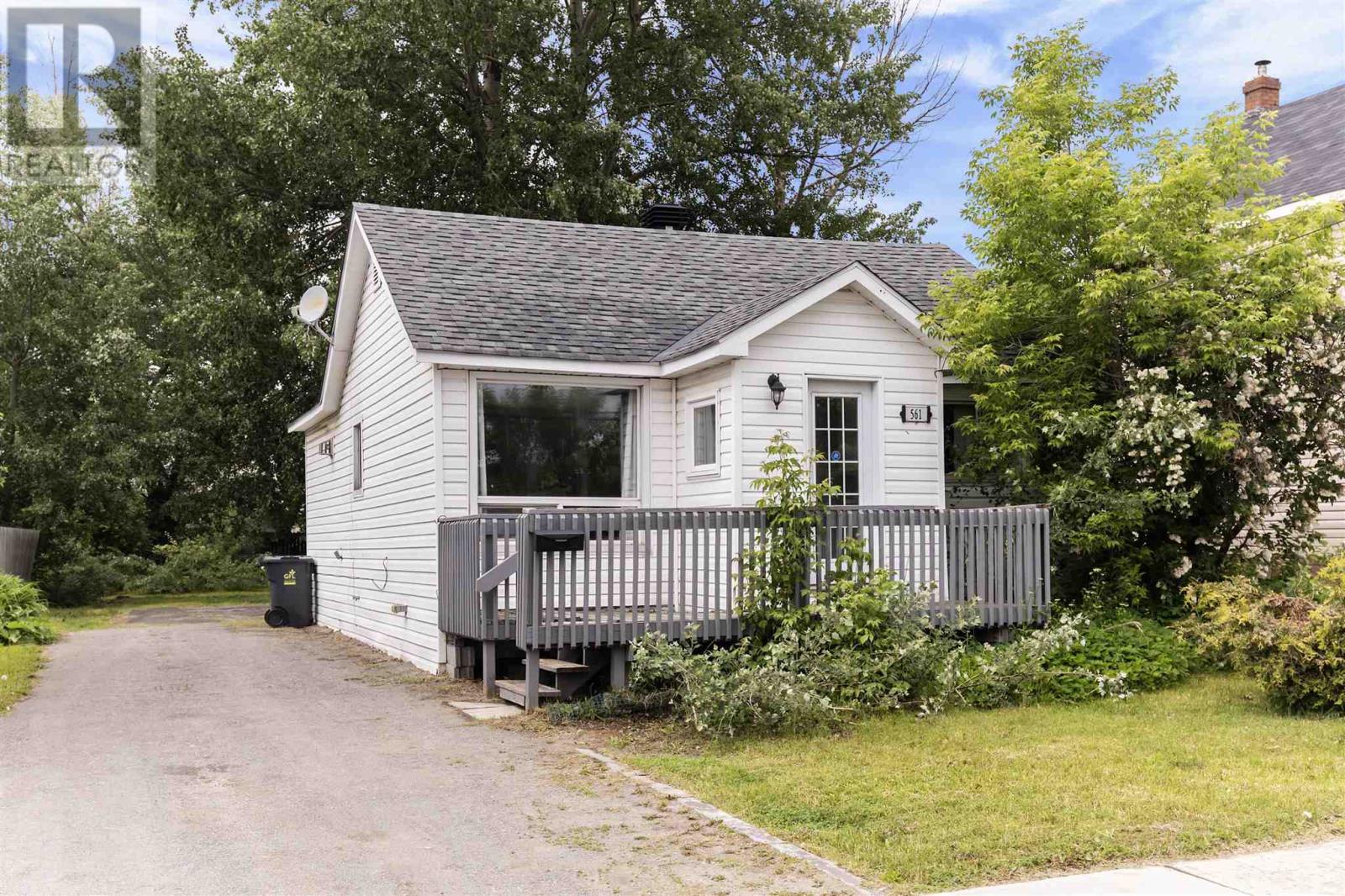 561 Wellington St W, Sault Ste. Marie, Ontario  P6C 3T8 - Photo 1 - SM251557