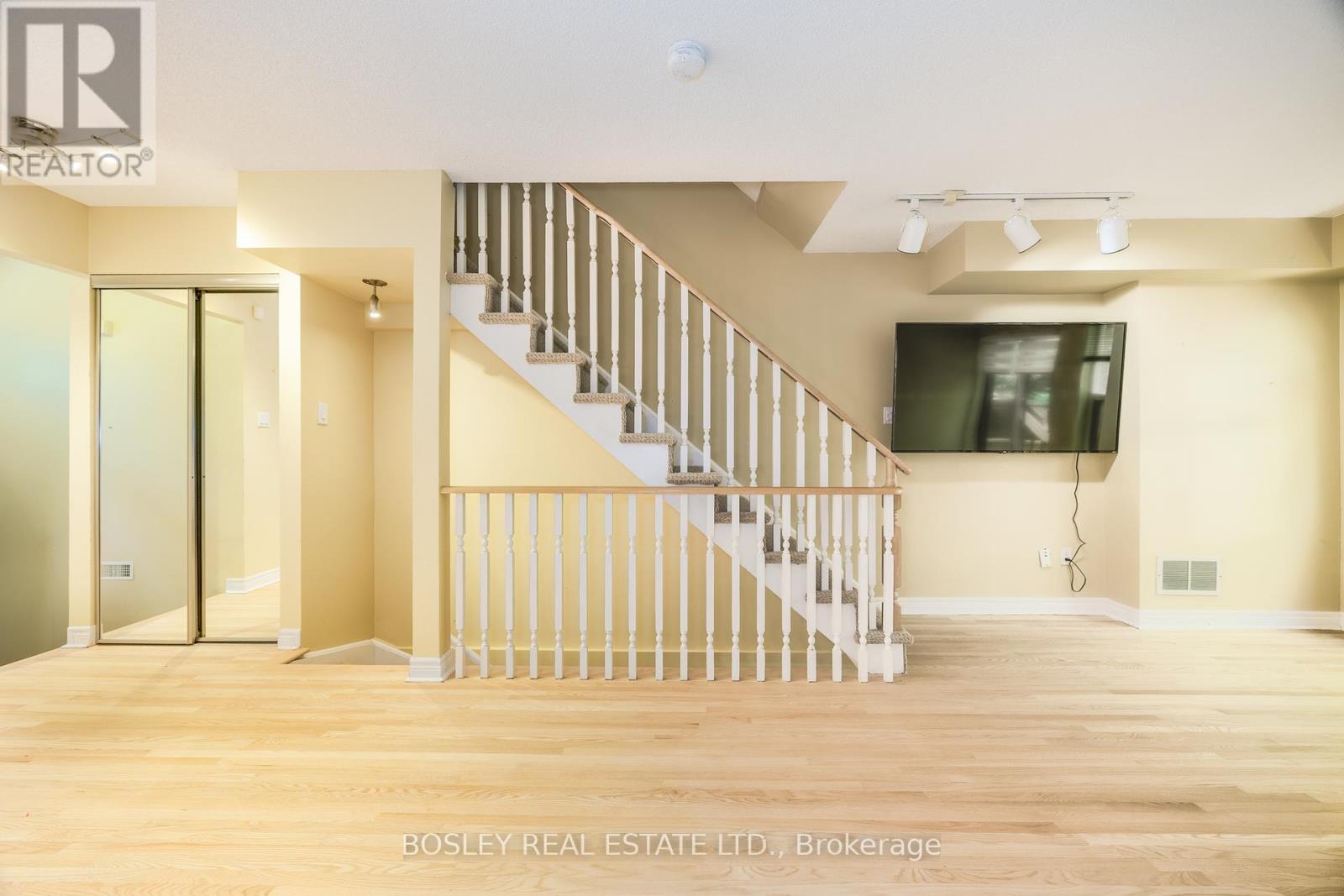 186 Milan Street, Toronto, Ontario  M5A 3Z6 - Photo 10 - C12293849