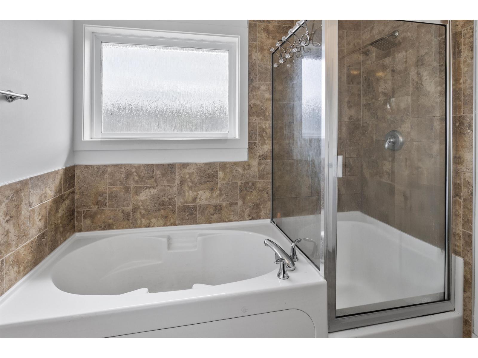 7032 195a Street, Surrey, British Columbia  V4N 5Z2 - Photo 9 - R3060499