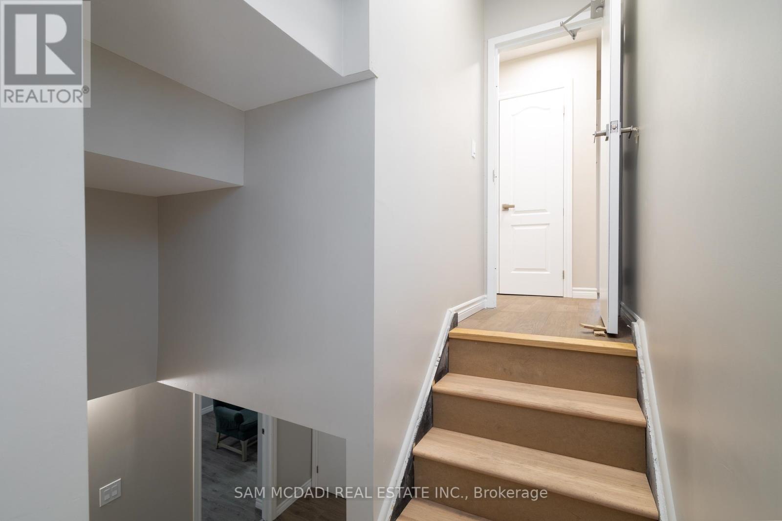 Lower - 606 Drymen Crescent, Mississauga (Mineola), Ontario  L5G 2P1 - Photo 13 - W12463782