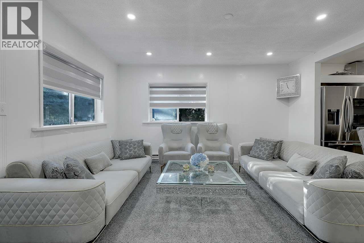 7822 Willard Street, Burnaby, British Columbia  V3N 2W5 - Photo 9 - R3055193