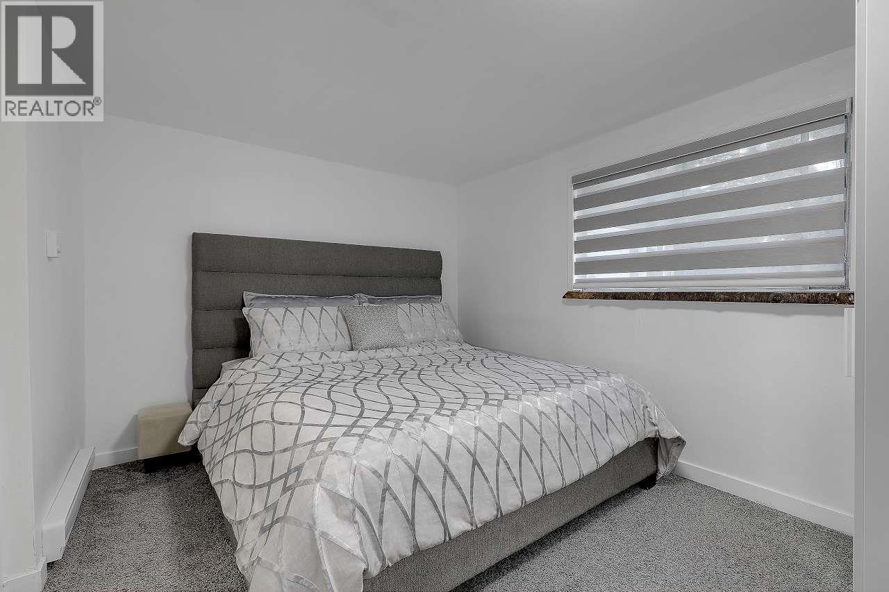 7822 Willard Street, Burnaby, British Columbia  V3N 2W5 - Photo 16 - R3055193