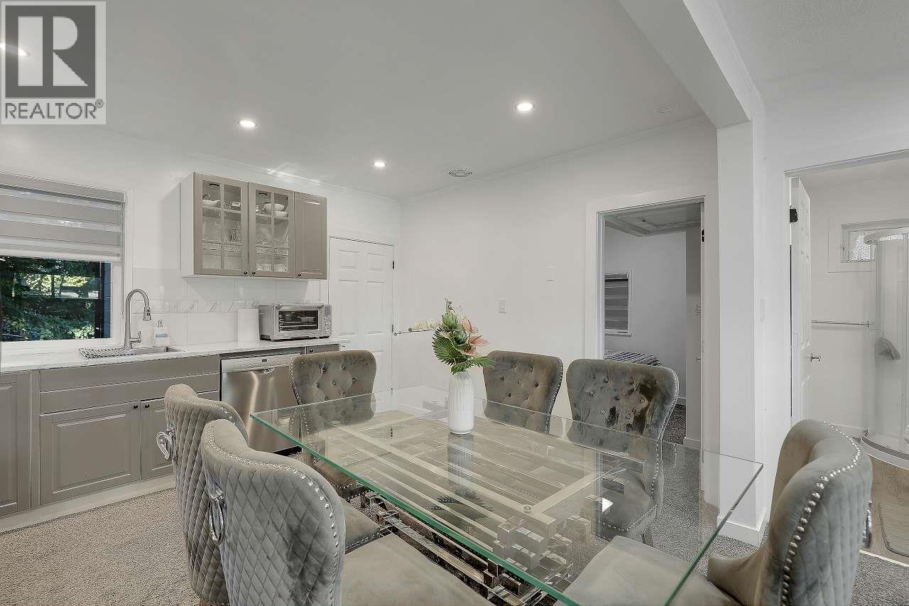 7822 Willard Street, Burnaby, British Columbia  V3N 2W5 - Photo 5 - R3055193