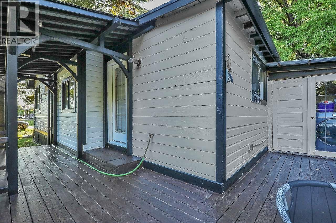 7822 Willard Street, Burnaby, British Columbia  V3N 2W5 - Photo 36 - R3055193