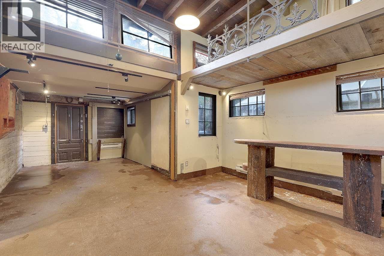 7822 Willard Street, Burnaby, British Columbia  V3N 2W5 - Photo 22 - R3055193