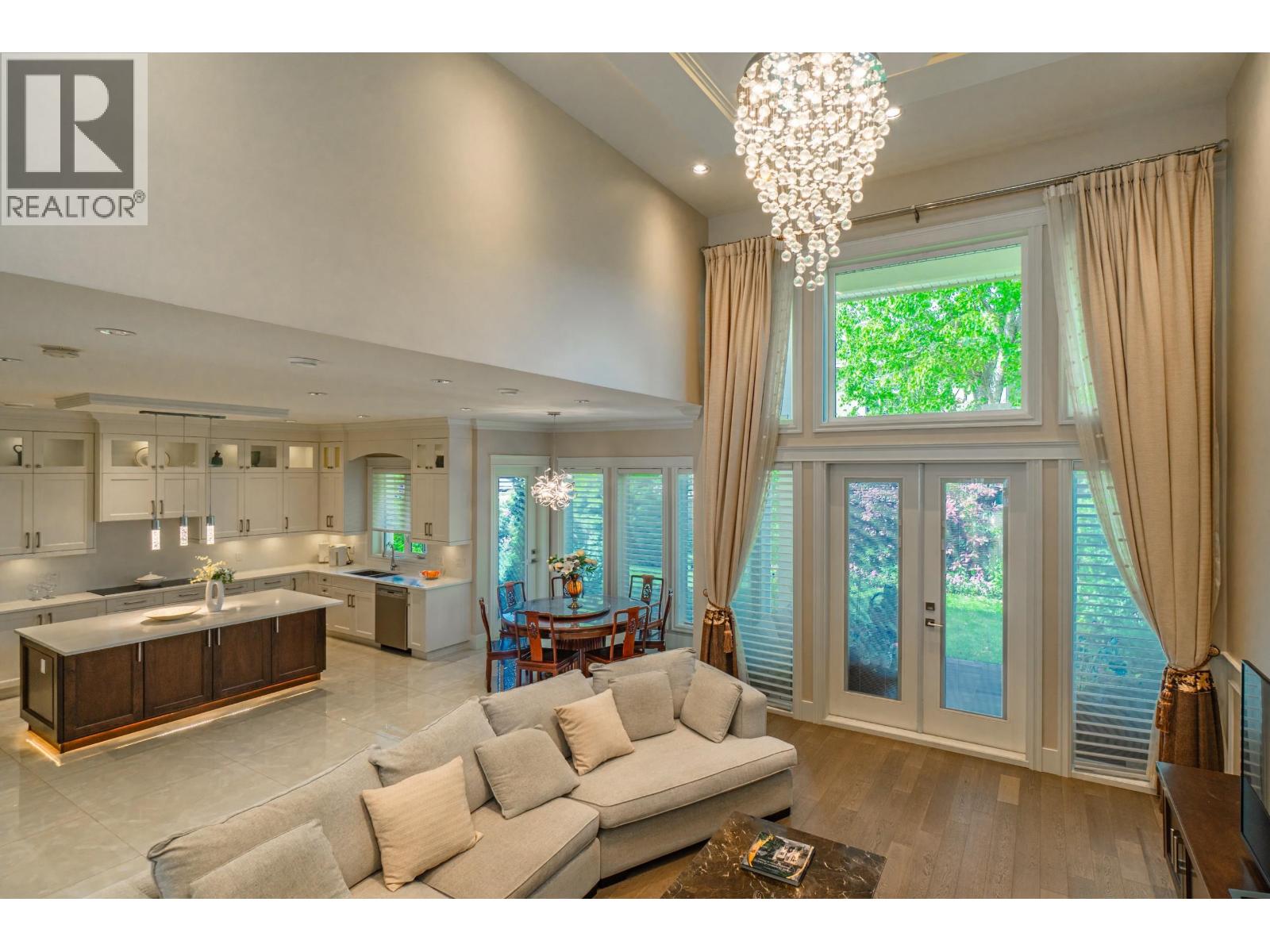 Listing Picture 11 of 31 : 9191 OAKMOND ROAD, Richmond / 烈治文 - 魯藝地產 Yvonne Lu Group - MLS Medallion Club Member