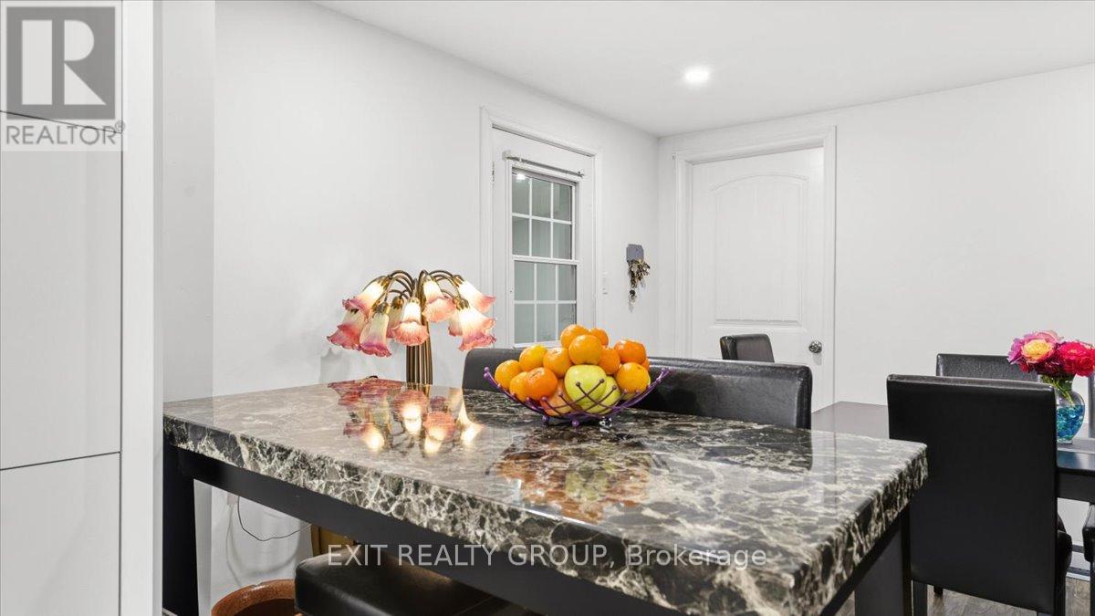 19 Ramsay Avenue, Quinte West, Ontario  K8V 2P6 - Photo 11 - X12474801