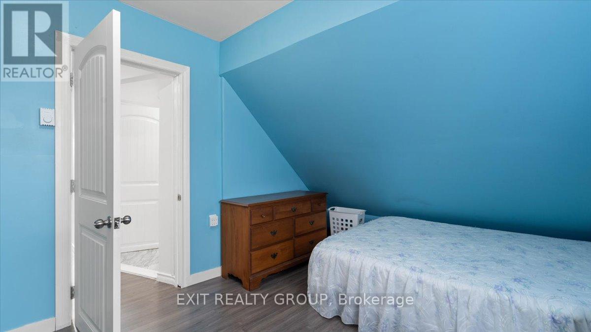 19 Ramsay Avenue, Quinte West, Ontario  K8V 2P6 - Photo 29 - X12474801