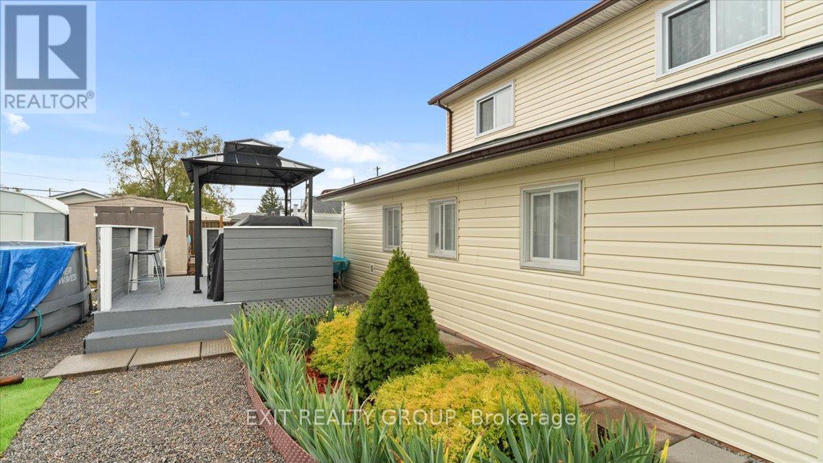 19 Ramsay Avenue, Quinte West, Ontario  K8V 2P6 - Photo 33 - X12474801