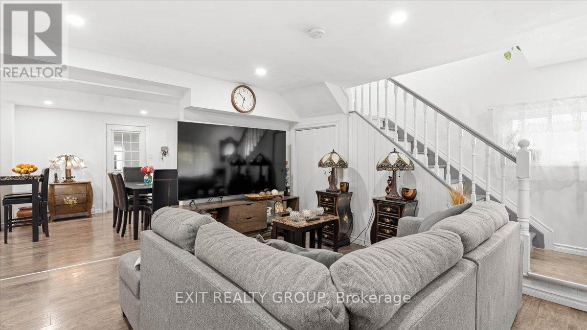 19 Ramsay Avenue, Quinte West, Ontario  K8V 2P6 - Photo 4 - X12474801