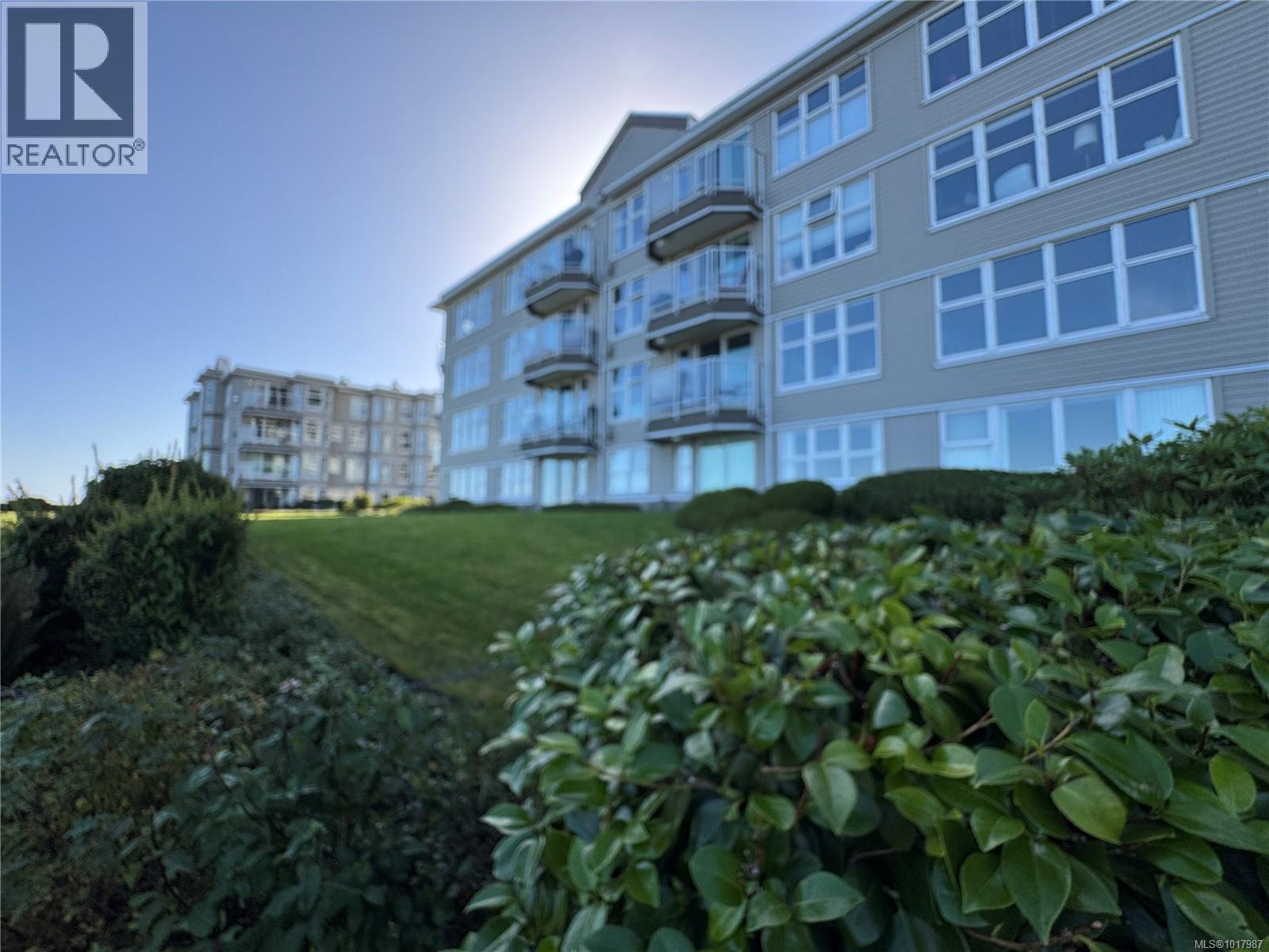 104 9 Adams Rd, Campbell River, British Columbia  V9W 1R9 - Photo 2 - 1017987