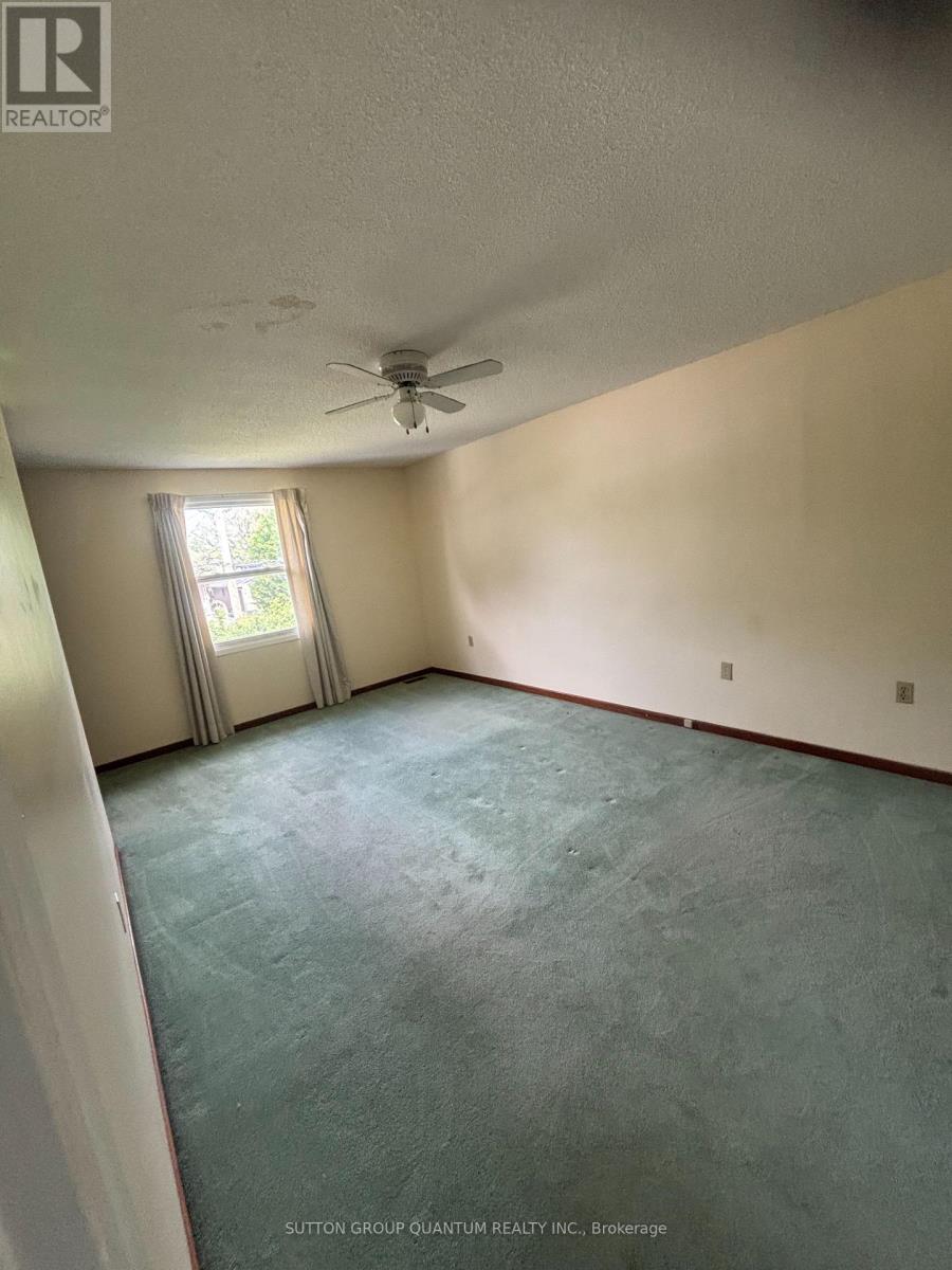 72 Teal Avenue, Hamilton, Ontario  L8E 3B2 - Photo 8 - X12214009