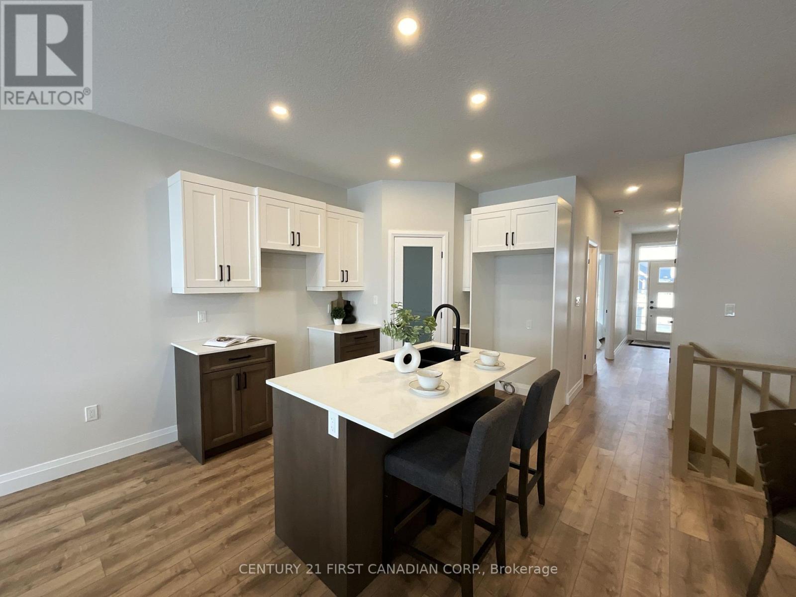 56 Postma Crescent, North Middlesex, Ontario  N0M 1A0 - Photo 16 - X12474821