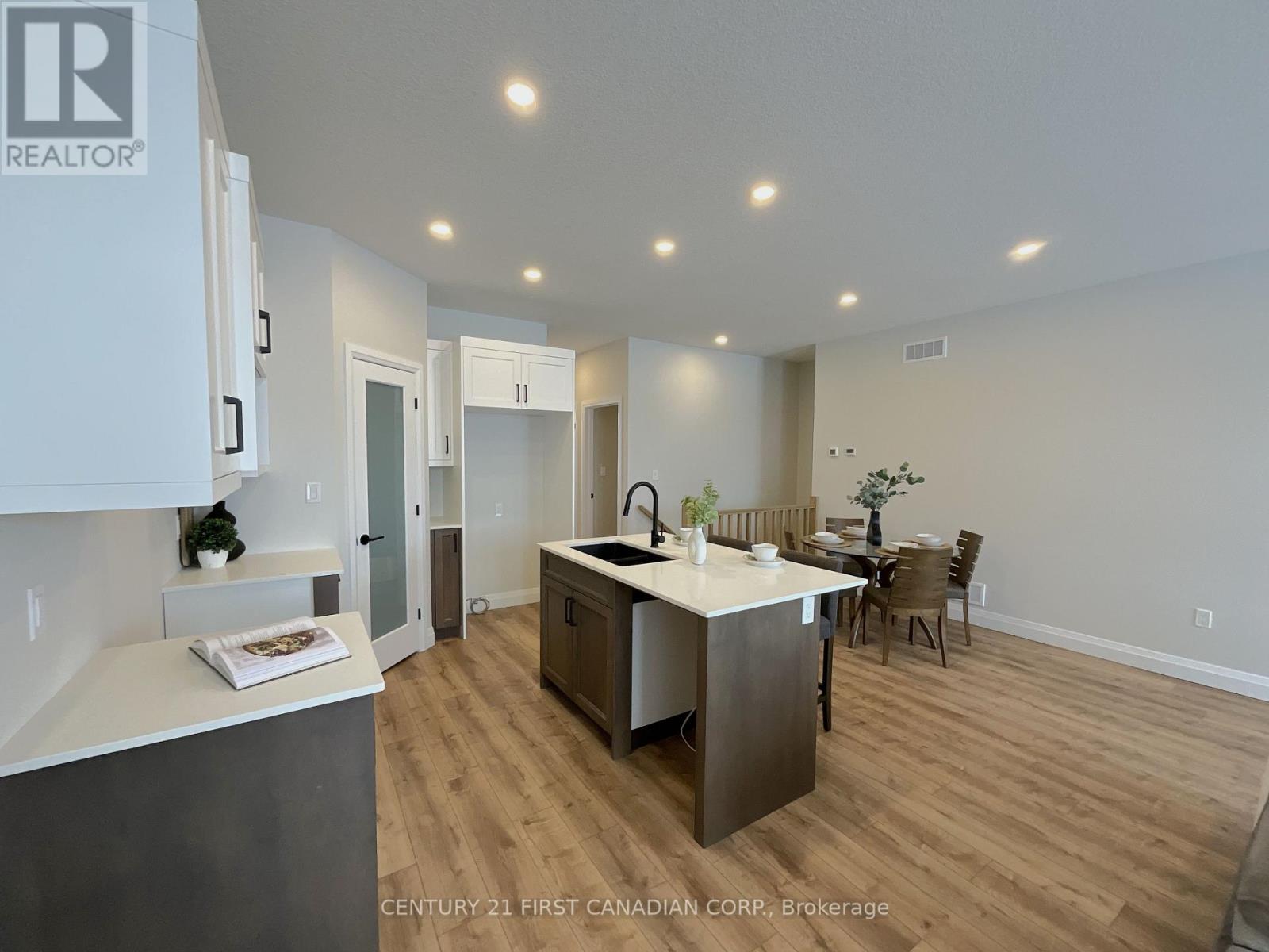 56 Postma Crescent, North Middlesex, Ontario  N0M 1A0 - Photo 18 - X12474821