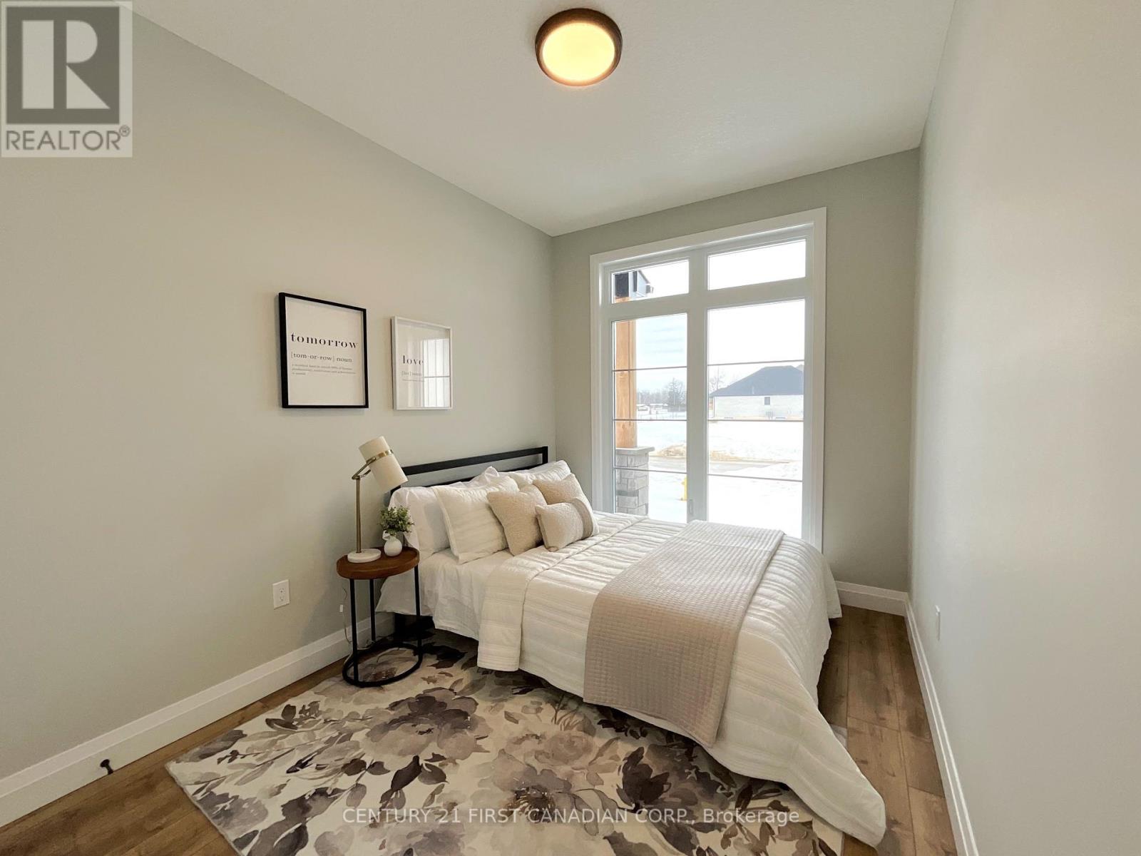 56 Postma Crescent, North Middlesex, Ontario  N0M 1A0 - Photo 8 - X12474821