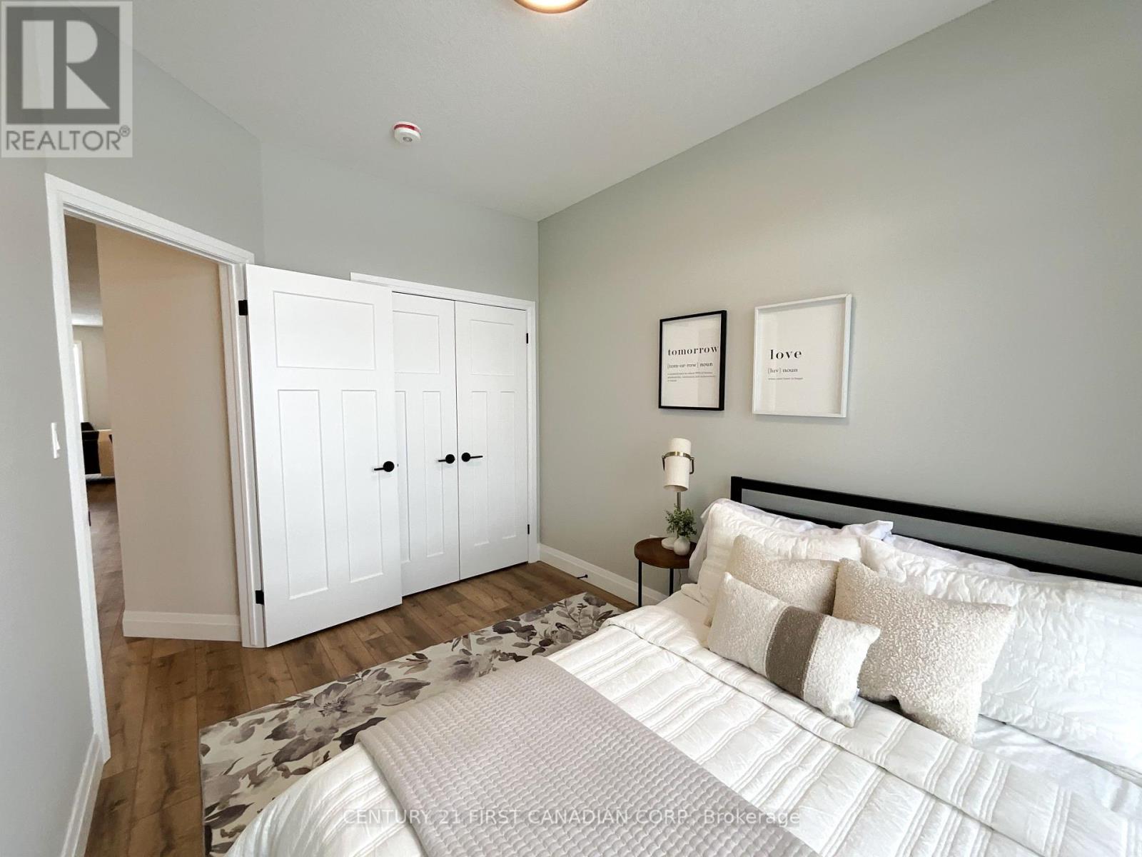56 Postma Crescent, North Middlesex, Ontario  N0M 1A0 - Photo 9 - X12474821