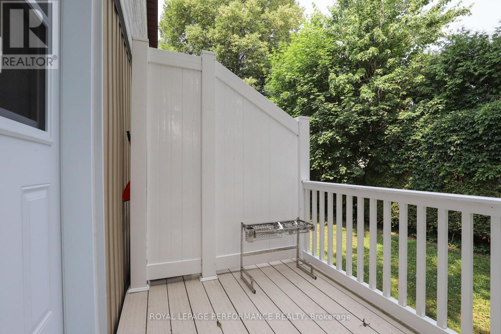 A - 2 Lovell Lane, Ottawa, Ontario  K2H 9B6 - Photo 15 - X12474782