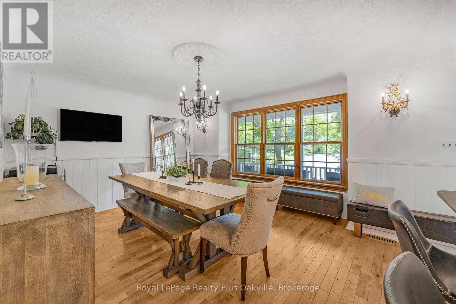 2386 Rebecca Street, Oakville, Ontario  L6L 2A9 - Photo 12 - W12474755