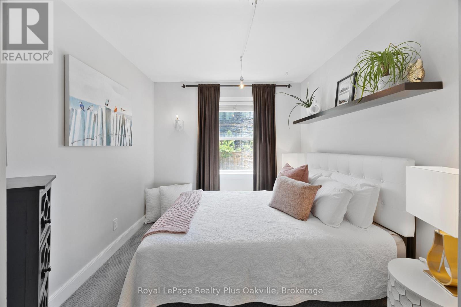 2386 Rebecca Street, Oakville, Ontario  L6L 2A9 - Photo 16 - W12474755