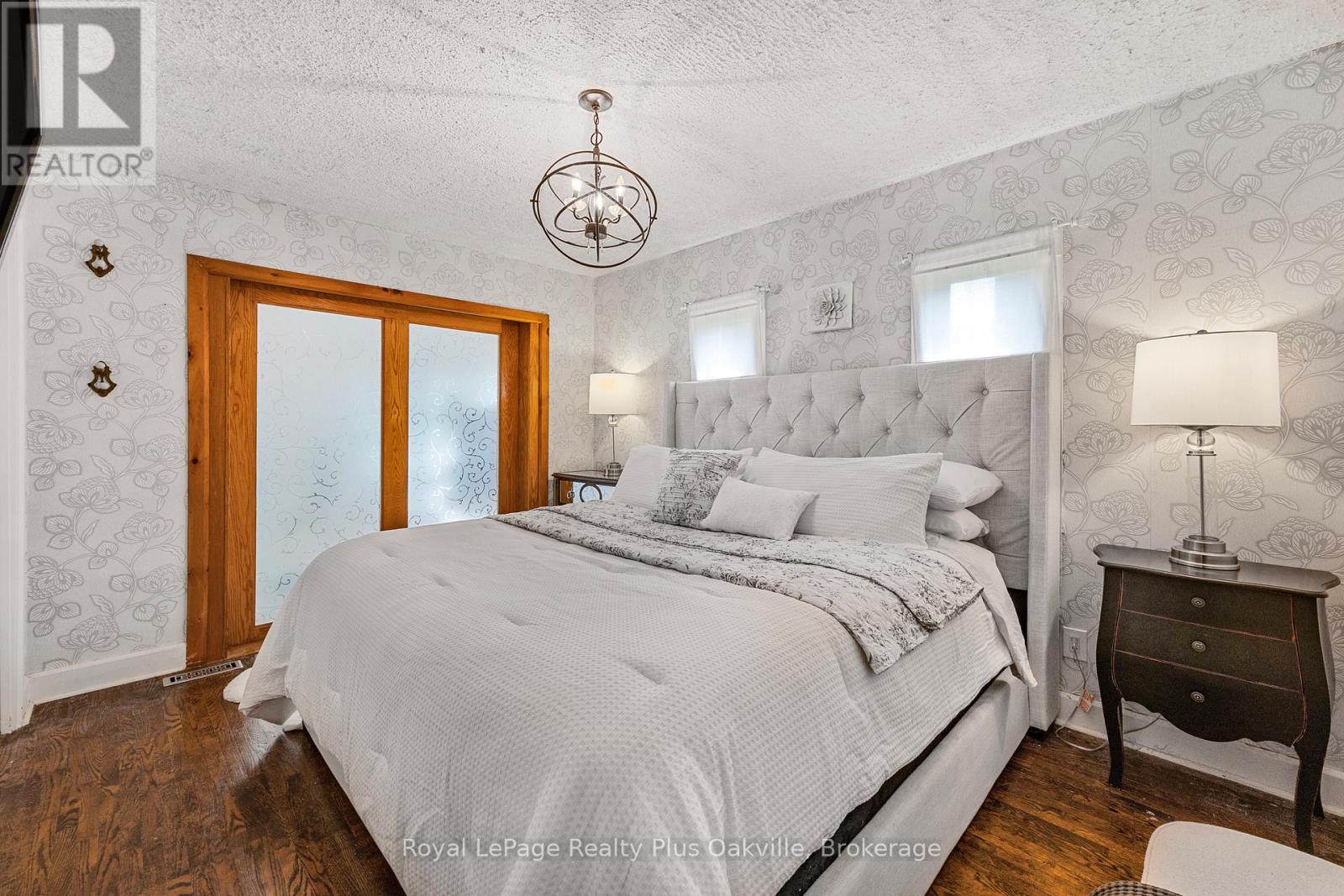 2386 Rebecca Street, Oakville, Ontario  L6L 2A9 - Photo 19 - W12474755