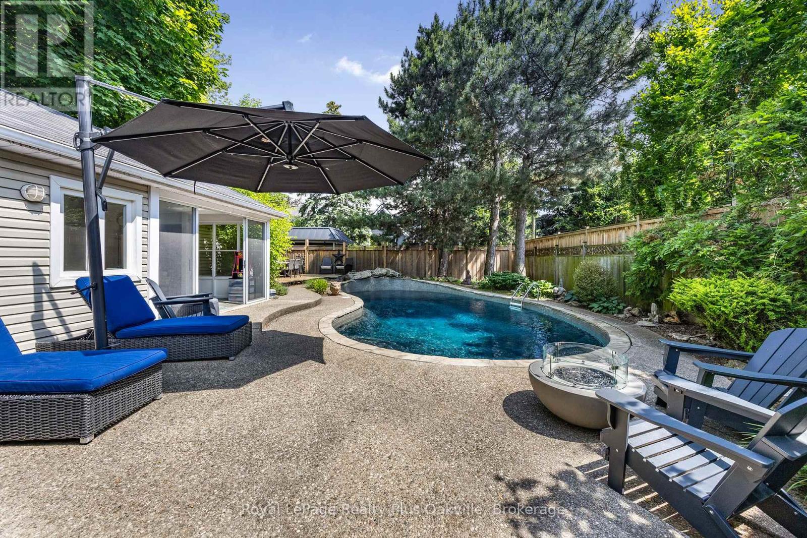 2386 Rebecca Street, Oakville, Ontario  L6L 2A9 - Photo 33 - W12474755