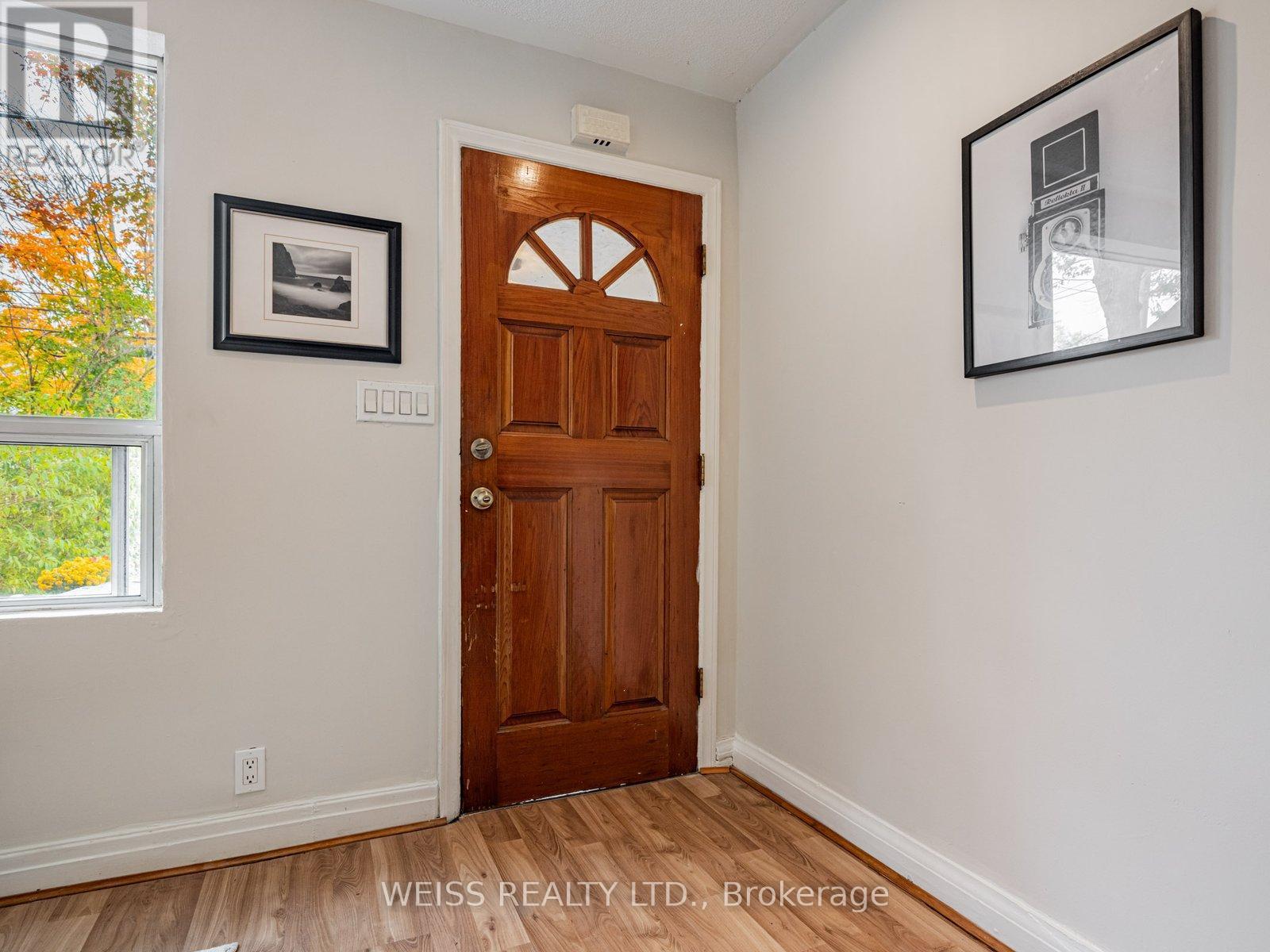 3 KHEDIVE AVENUE, Toronto, Ontario