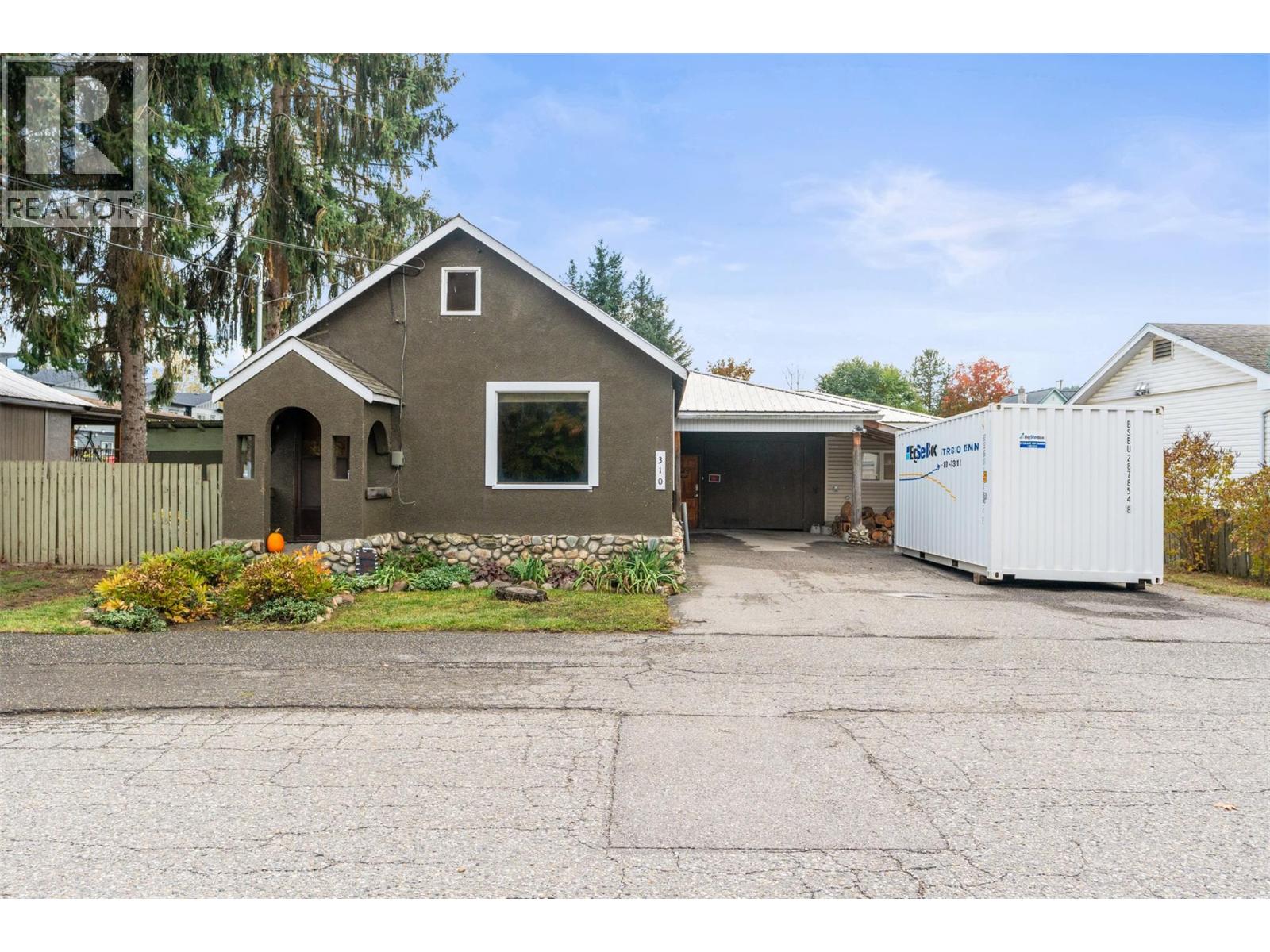 310 Baird Avenue, Enderby, British Columbia  V4Y 4A2 - Photo 4 - 10366299