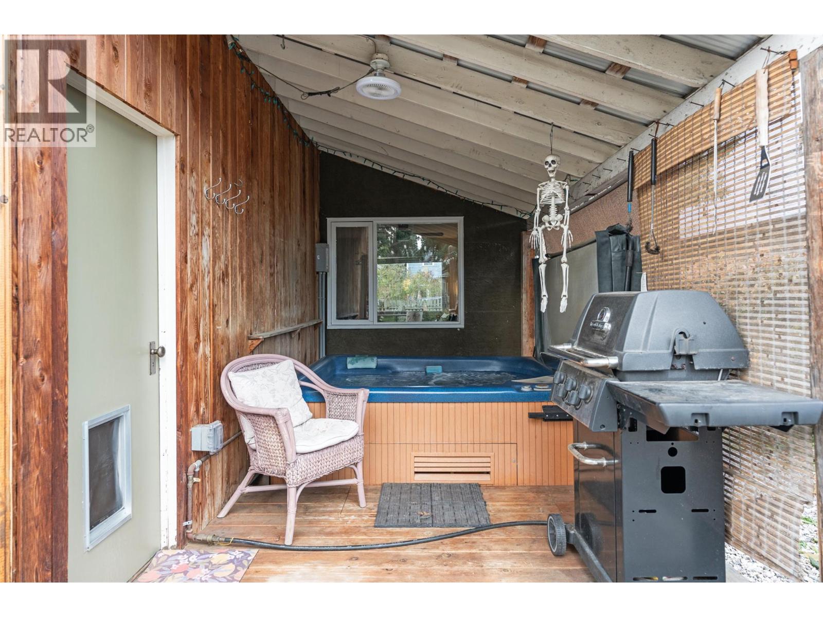 310 Baird Avenue, Enderby, British Columbia  V4Y 4A2 - Photo 41 - 10366299