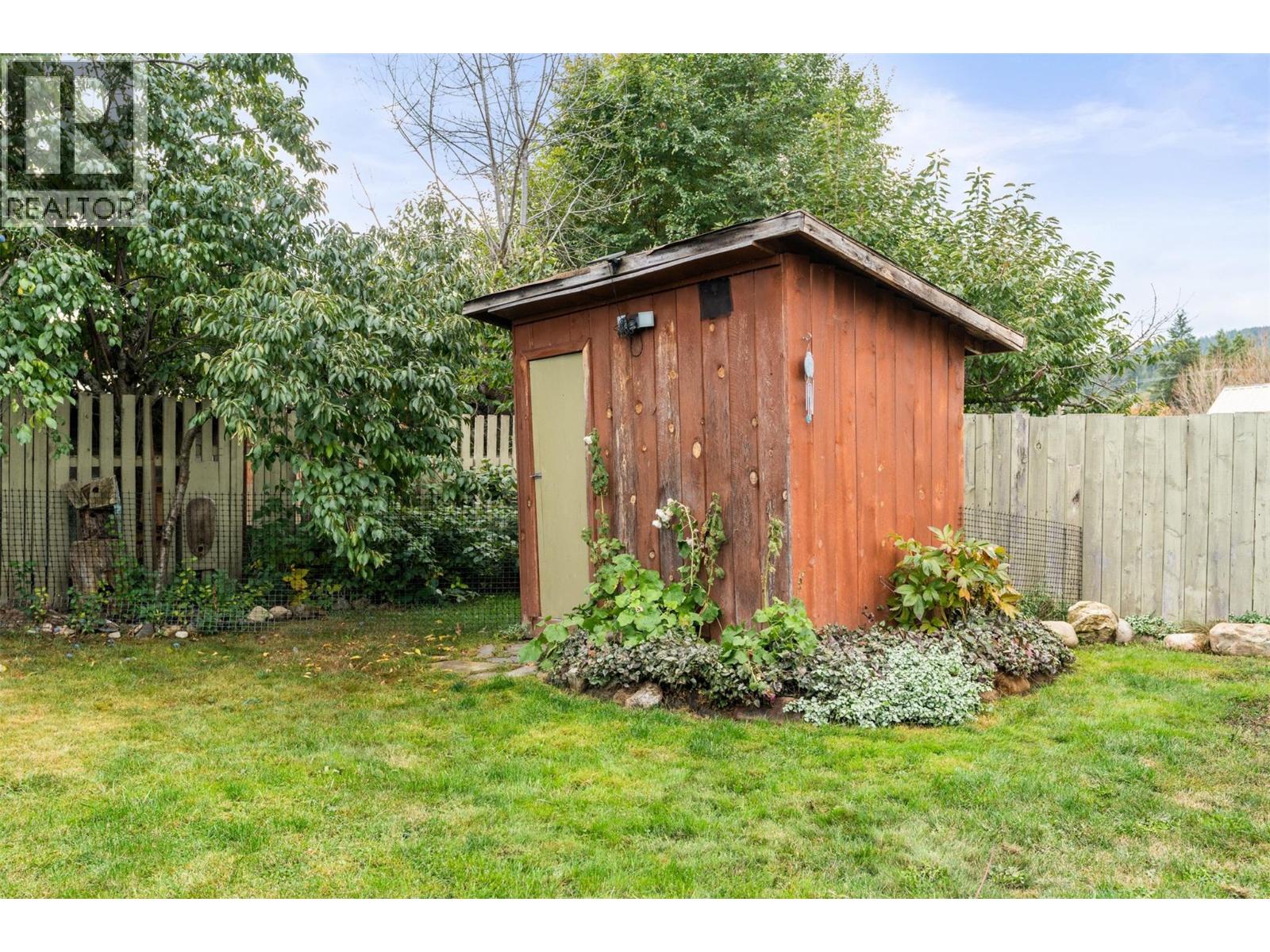 310 Baird Avenue, Enderby, British Columbia  V4Y 4A2 - Photo 46 - 10366299