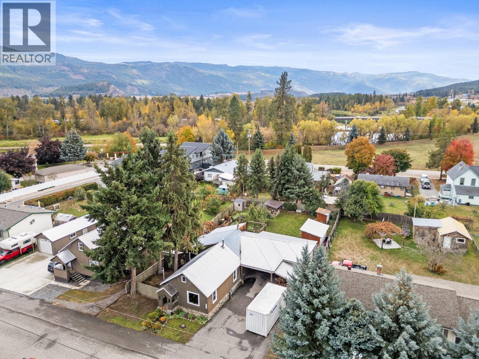 310 Baird Avenue, Enderby, British Columbia  V4Y 4A2 - Photo 7 - 10366299