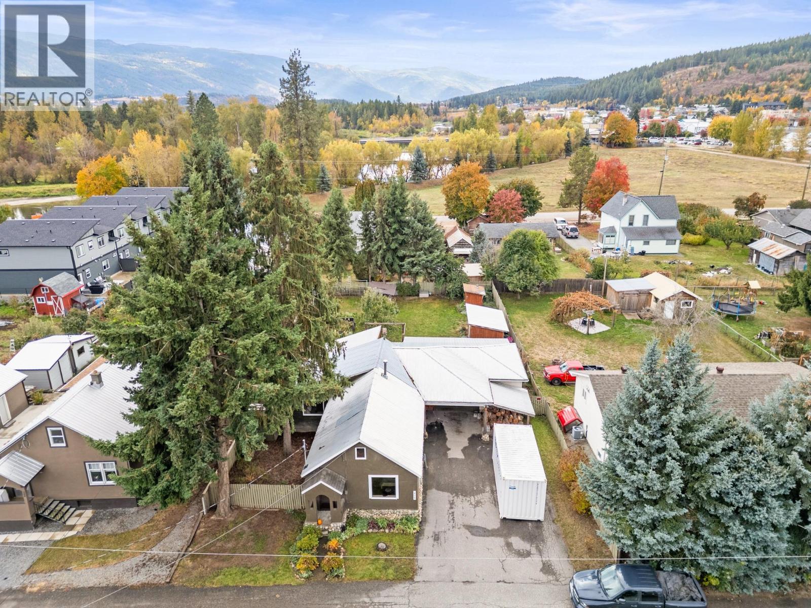 310 Baird Avenue, Enderby, British Columbia  V4Y 4A2 - Photo 8 - 10366299