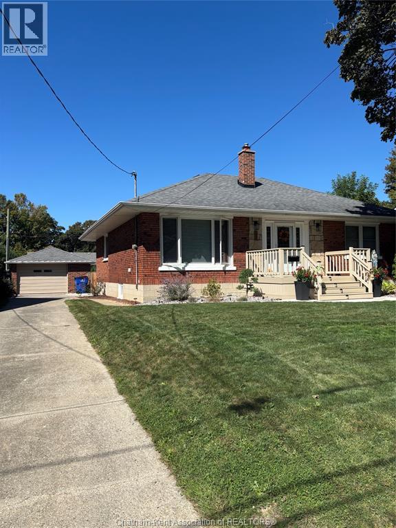 51 Tweedsmuir AVENUE East, Chatham, Ontario