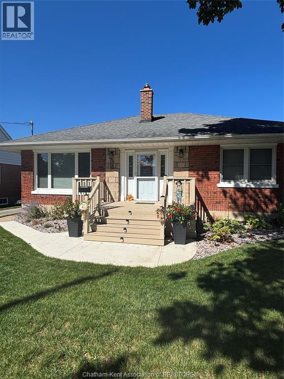 51 Tweedsmuir Avenue East, Chatham, Ontario  N7M 3Z7 - Photo 2 - 25026590