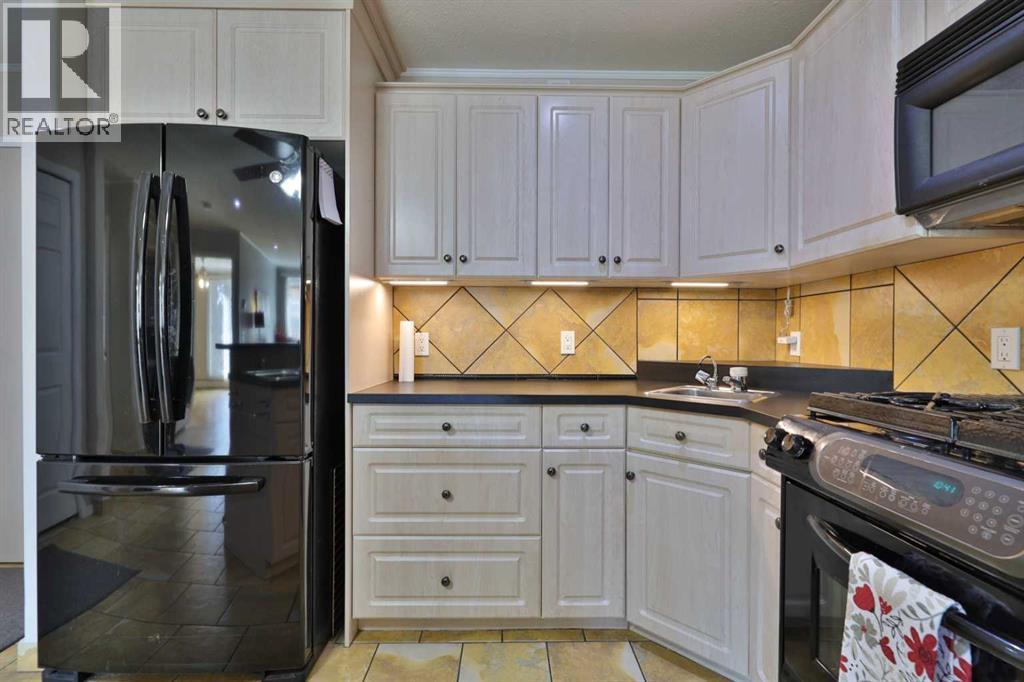 105, 4834 52a Street, Camrose, Alberta  T4V 1W4 - Photo 11 - A2265514