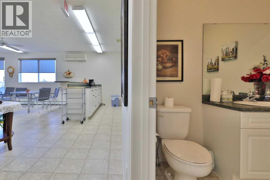 105, 4834 52a Street, Camrose, Alberta  T4V 1W4 - Photo 37 - A2265514