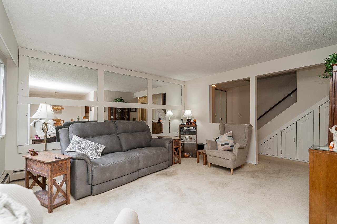 49 9378 122 Street, Surrey, British Columbia  V3V 4L6 - Photo 11 - R3060015