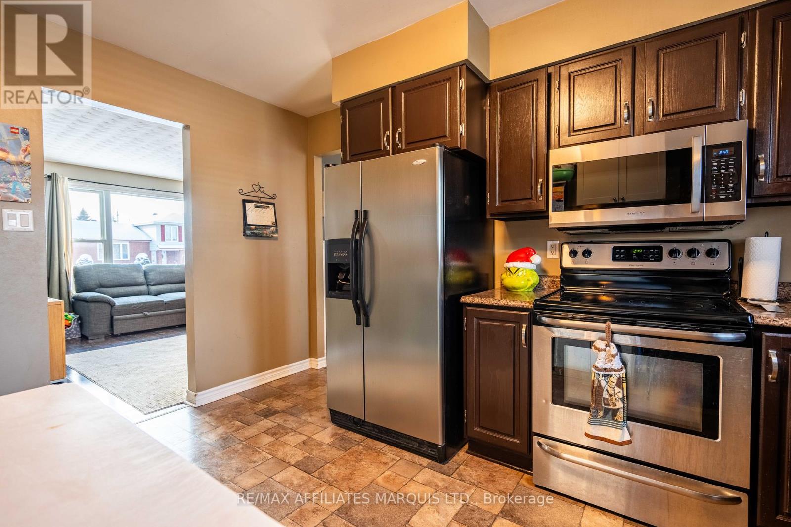 584 Kirkwood Street, Cornwall, Ontario  K6H 5Y8 - Photo 11 - X12365500