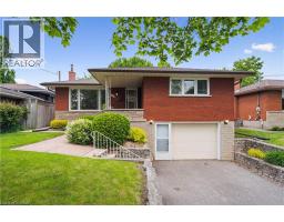 126 ELKINGTON Drive, Kitchener, Ontario