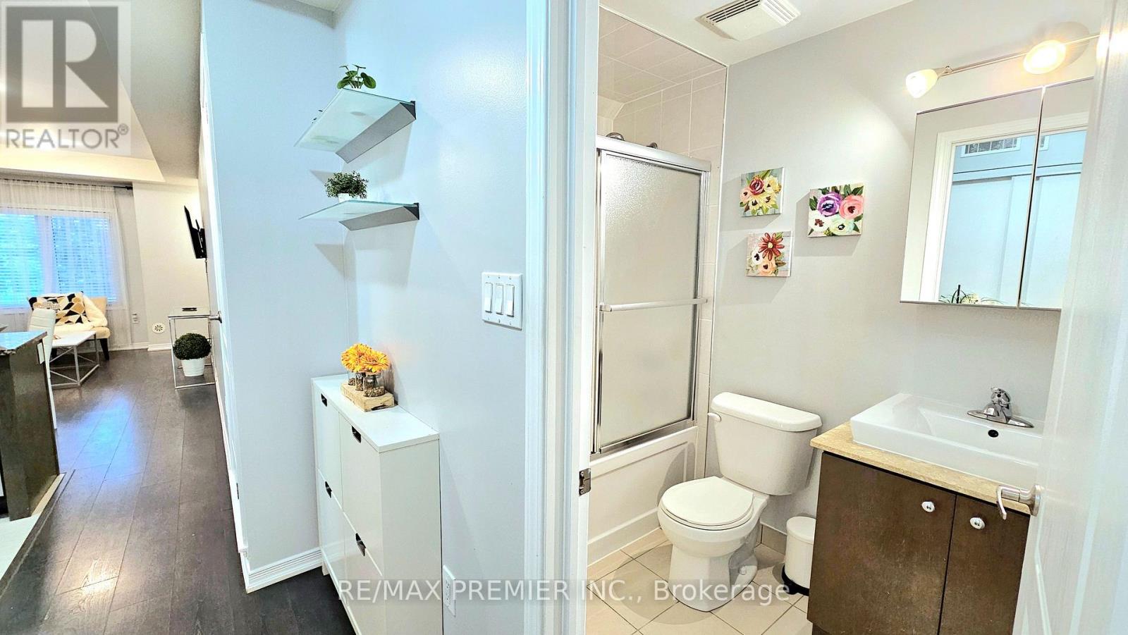 272 - 19 Coneflower Crescent, Toronto, Ontario  M2R 0A5 - Photo 19 - C12474816