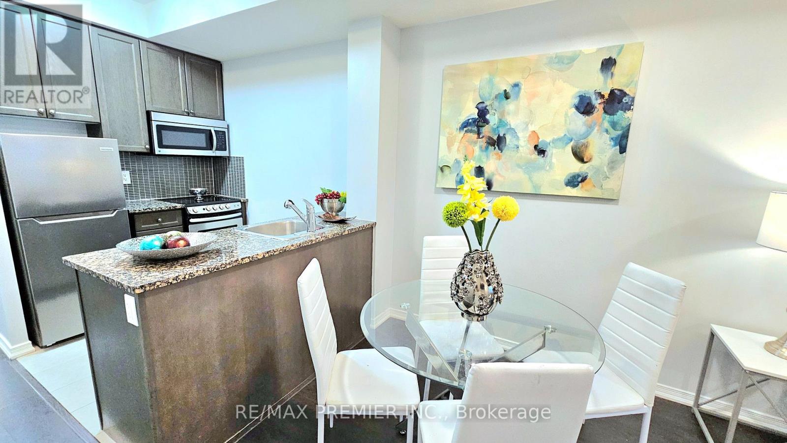 272 - 19 Coneflower Crescent, Toronto, Ontario  M2R 0A5 - Photo 22 - C12474816