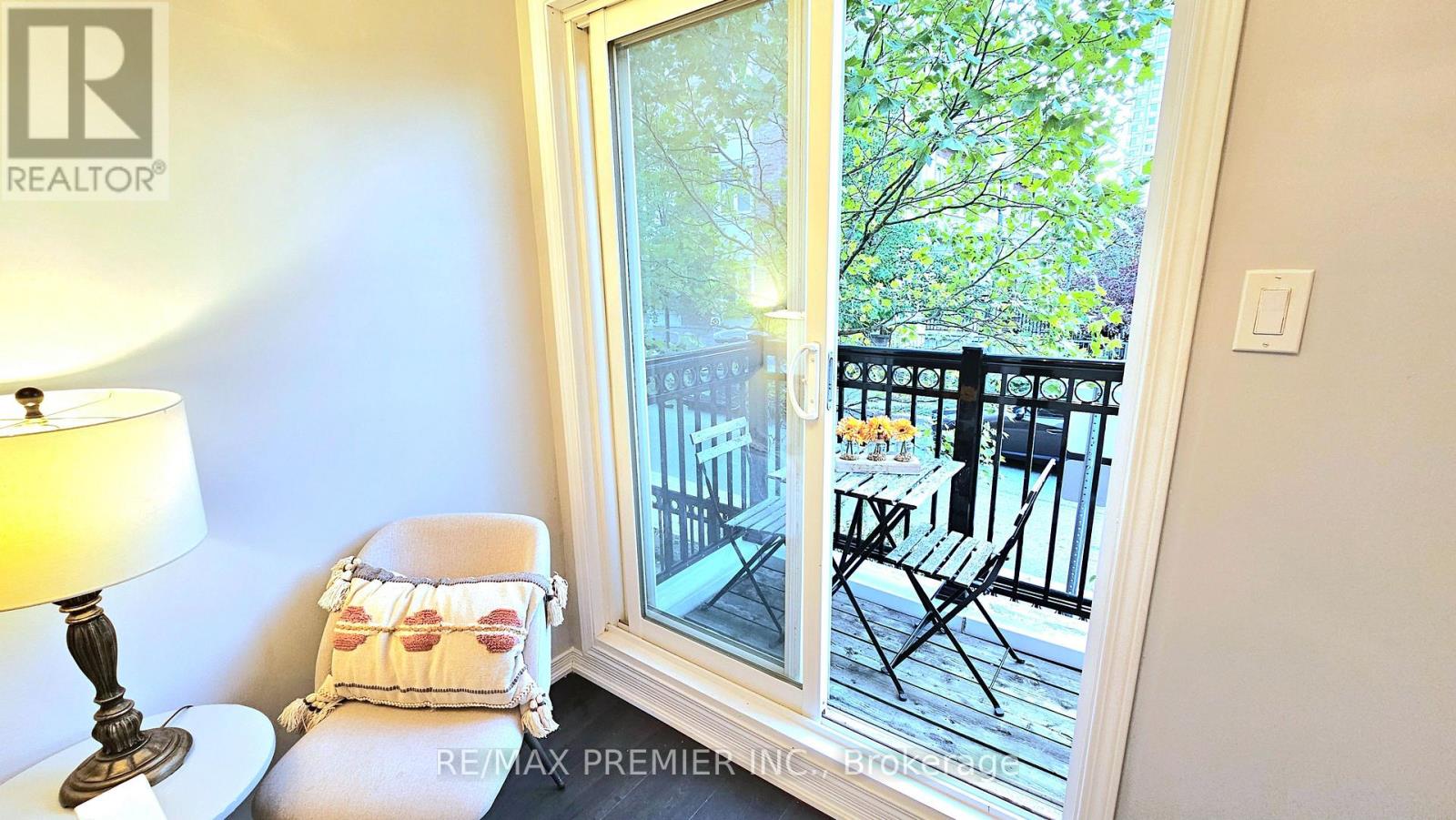 272 - 19 Coneflower Crescent, Toronto, Ontario  M2R 0A5 - Photo 29 - C12474816