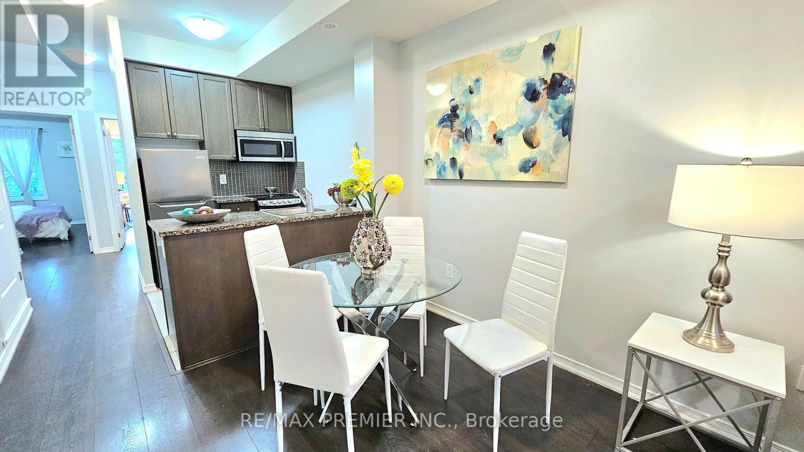 272 - 19 Coneflower Crescent, Toronto, Ontario  M2R 0A5 - Photo 6 - C12474816