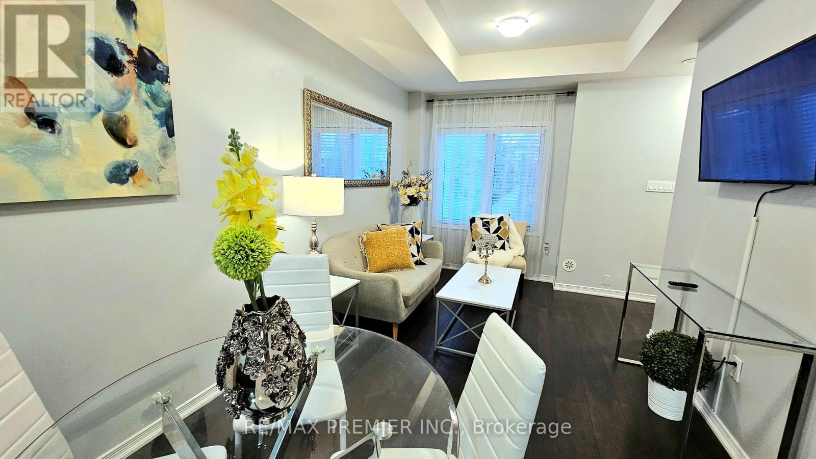 272 - 19 Coneflower Crescent, Toronto, Ontario  M2R 0A5 - Photo 8 - C12474816