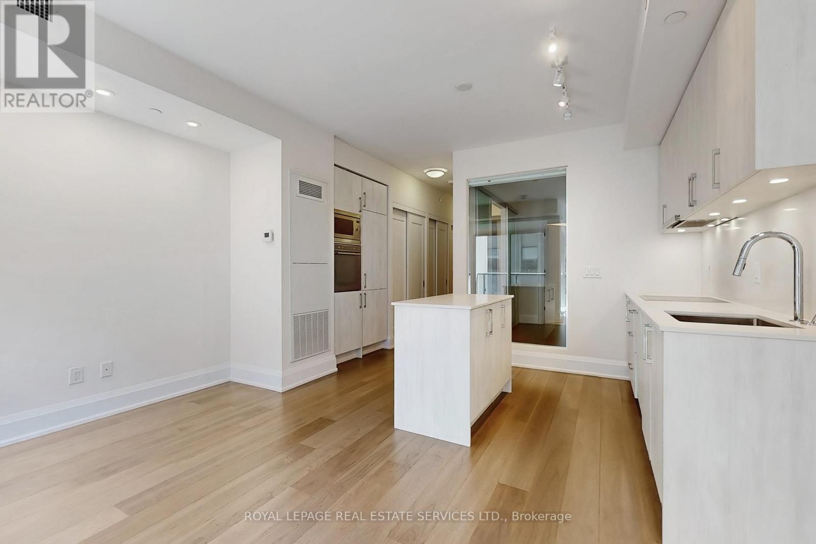 808 - 88 Cumberland Street, Toronto, Ontario  M5R 1A3 - Photo 12 - C12474823