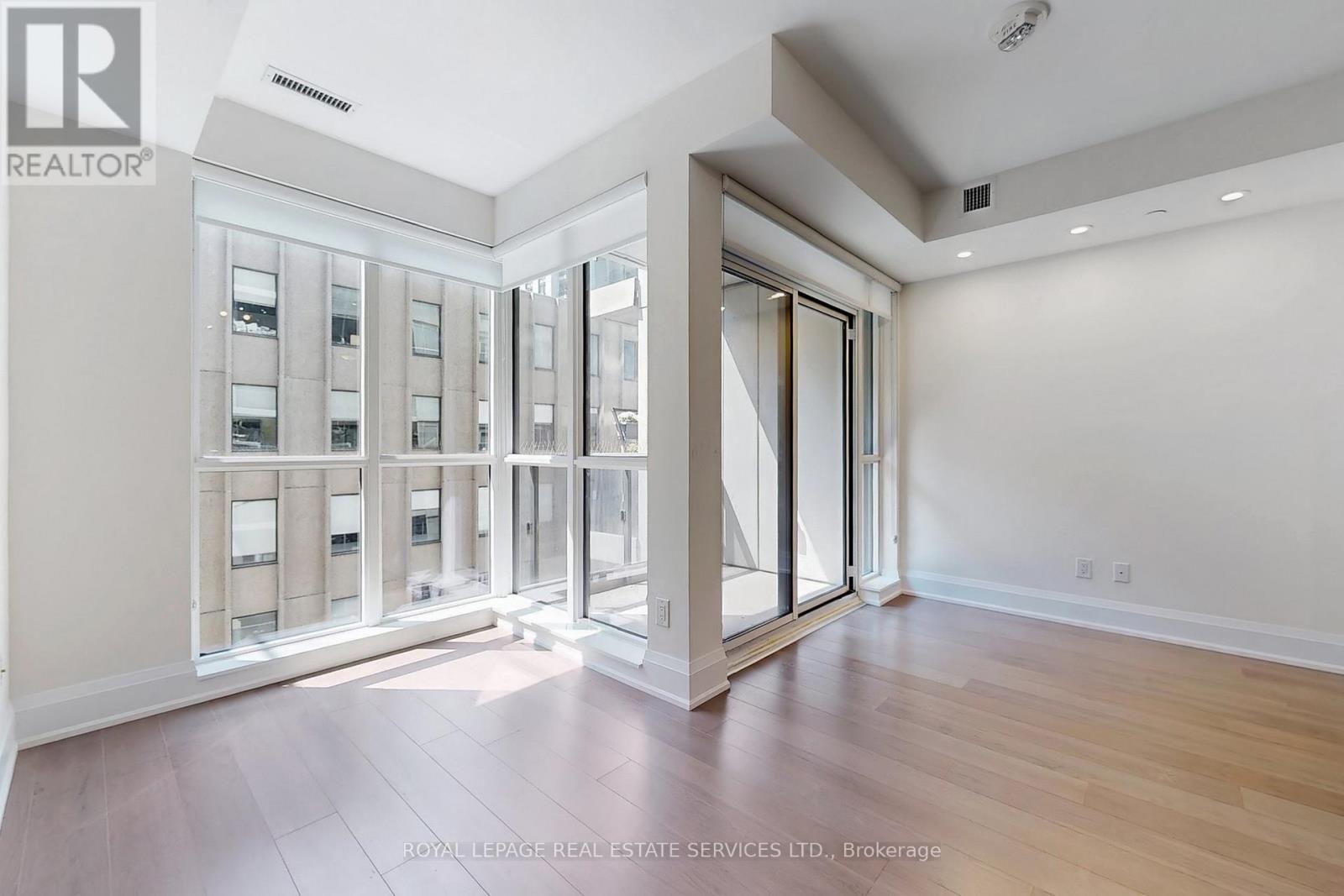 808 - 88 Cumberland Street, Toronto, Ontario  M5R 1A3 - Photo 15 - C12474823