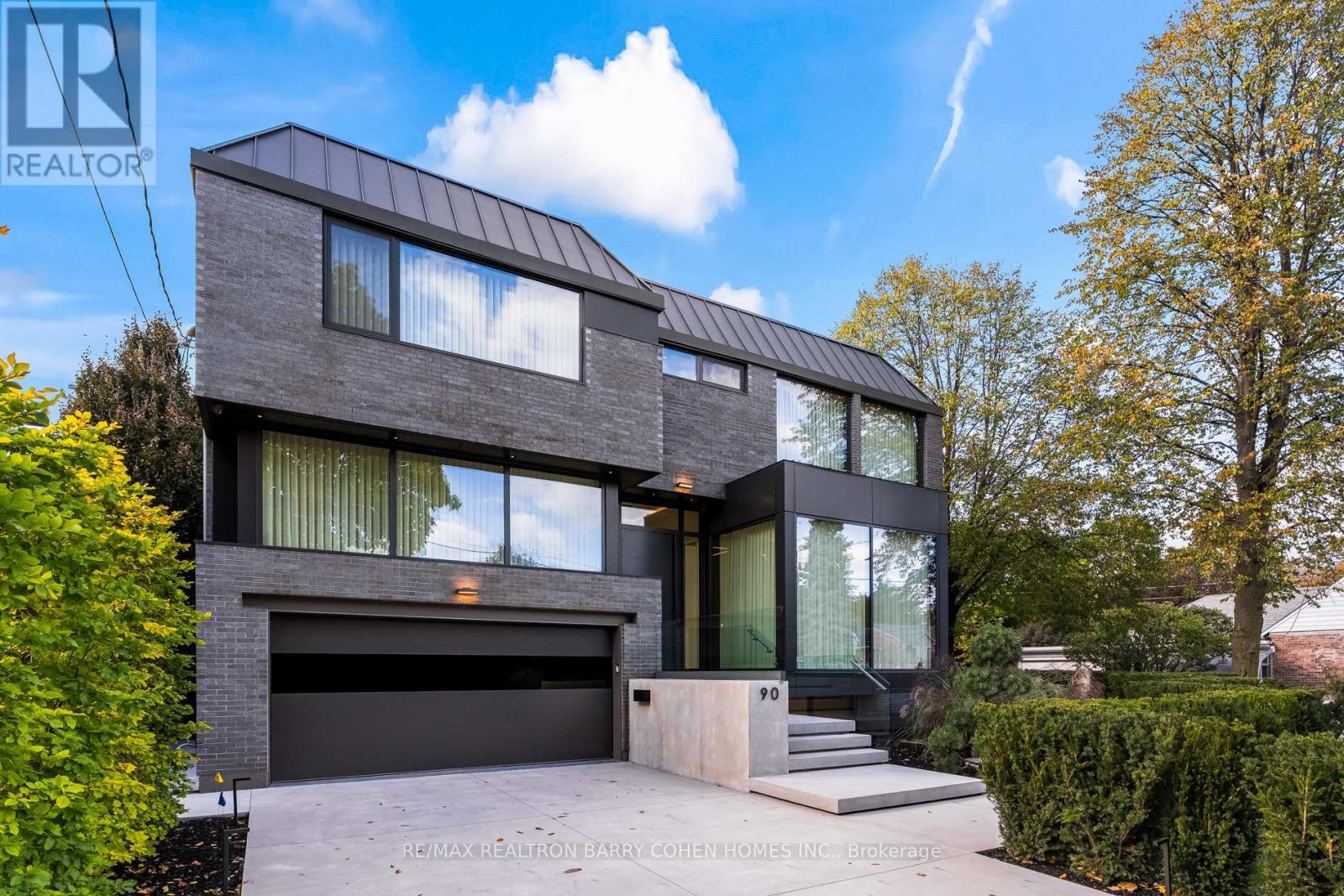 90 Esgore Drive, Toronto, Ontario  M5M 3R8 - Photo 2 - C12474838